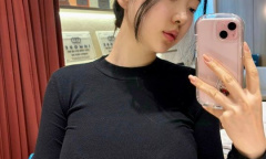 《星刃》官方公开了2张体模演员申在恩进行拍摄扫描的照片